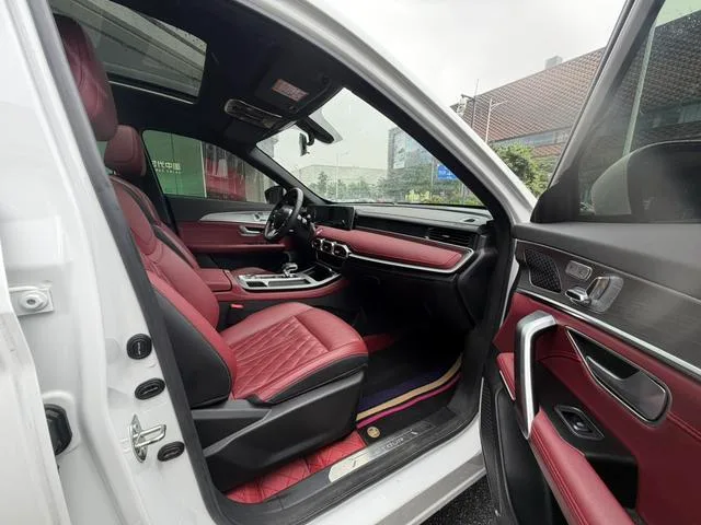 Jetour X70 PLUS 2024 Champion Edition 1.5T DCT Champion MAX 5 seat interior photo 20 Jetour X70 PLUS 2024 Champion Edition 1.5T DCT Champion MAX 5 seat interior photo 20