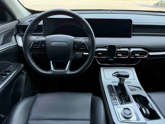 Jetour X70 PLUS 2021 1.5T DCT fire 7 seat interior photo 16 Jetour X70 PLUS 2021 1.5T DCT fire 7 seat interior photo 16