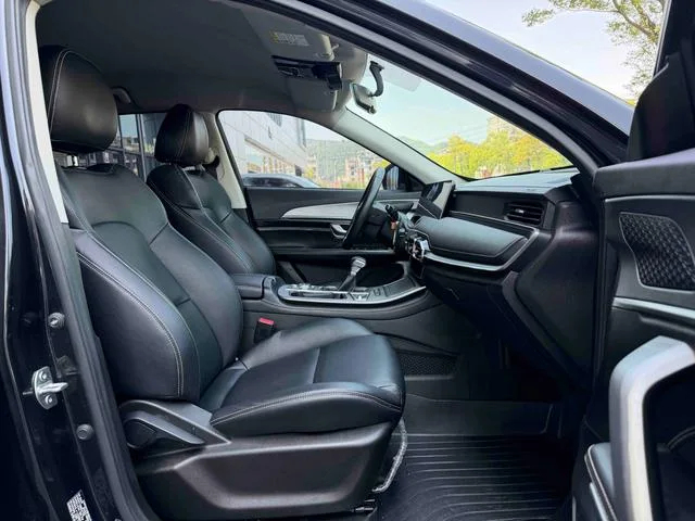 Jetour X70 PLUS 2021 1.5T DCT fire 7 seat interior photo 20 Jetour X70 PLUS 2021 1.5T DCT fire 7 seat interior photo 20