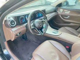 Mercedes-Benz E-Class 2023 E 300 L Fashionable Passenger car interior photo 9 Mercedes-Benz E-Class 2023 E 300 L Fashionable Passenger car interior photo 9