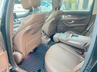 Mercedes-Benz E-Class 2023 E 300 L Fashionable Passenger car interior photo 10 Mercedes-Benz E-Class 2023 E 300 L Fashionable Passenger car interior photo 10