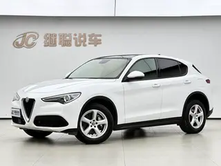 Alfa Romeo Stelvio 2017 2.0T 200HP Versión de élite exterior foto 1 Alfa Romeo Stelvio 2017 2.0T 200HP Versión de élite exterior foto 1