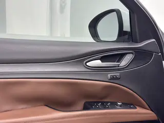 Alfa Romeo Stelvio 2017 2.0T 200HP Versión de élite exterior foto 8 Alfa Romeo Stelvio 2017 2.0T 200HP Versión de élite exterior foto 8