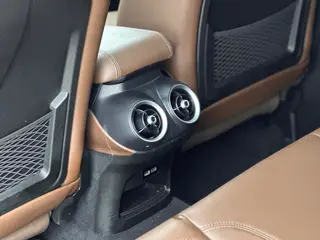 Alfa Romeo Stelvio 2017 2.0T 200HP Versión de élite interior foto 11 Alfa Romeo Stelvio 2017 2.0T 200HP Versión de élite interior foto 11