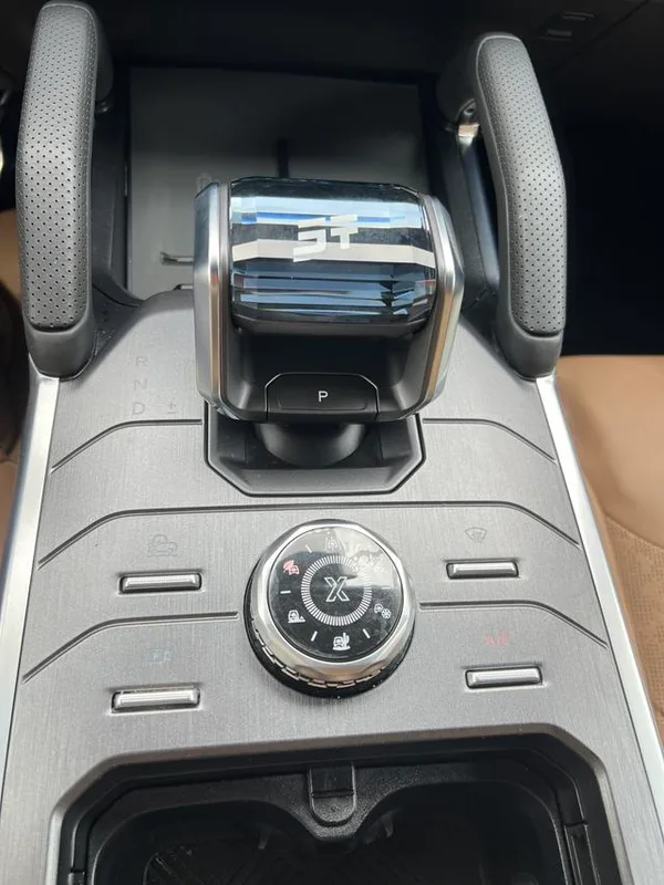 Jetour T2 2023 2.0TD Tracción a las cuatro ruedas Conquista PRO interior foto 12 Jetour T2 2023 2.0TD Tracción a las cuatro ruedas Conquista PRO interior foto 12