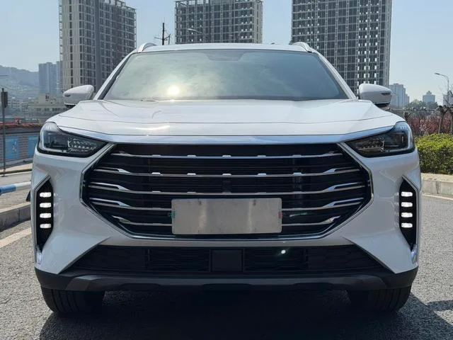 Jetour X70 PLUS 2023 Self-improvement version 1.5T DCT Self-improvement PRO 5 seat exterior photo 5 Jetour X70 PLUS 2023 Self-improvement version 1.5T DCT Self-improvement PRO 5 seat exterior photo 5