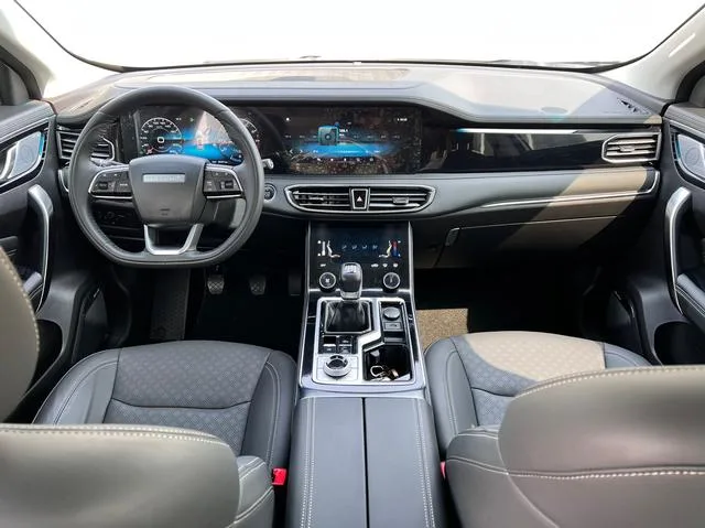 Jetour X90 2020 1.5T Manual Shadow Fun Edition 5 seat interior photo 8 Jetour X90 2020 1.5T Manual Shadow Fun Edition 5 seat interior photo 8