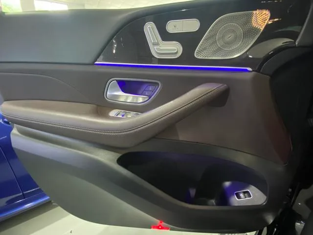Mercedes-Benz GLE (Imported) 2023 GLE 350 4MATIC Dynamic interior photo 11 Mercedes-Benz GLE (Imported) 2023 GLE 350 4MATIC Dynamic interior photo 11