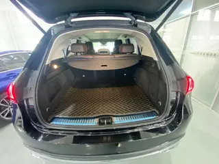 Mercedes-Benz GLE (Imported) 2023 GLE 350 4MATIC Dynamic interior photo 13 Mercedes-Benz GLE (Imported) 2023 GLE 350 4MATIC Dynamic interior photo 13