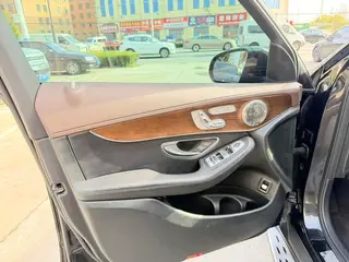Mercedes-Benz GLC 2022 Second change GLC 260 L 4MATIC Dynamic exterior photo 6