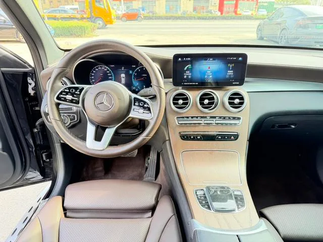 Mercedes-Benz GLC 2022 Second change GLC 260 L 4MATIC Dynamic interior photo 12