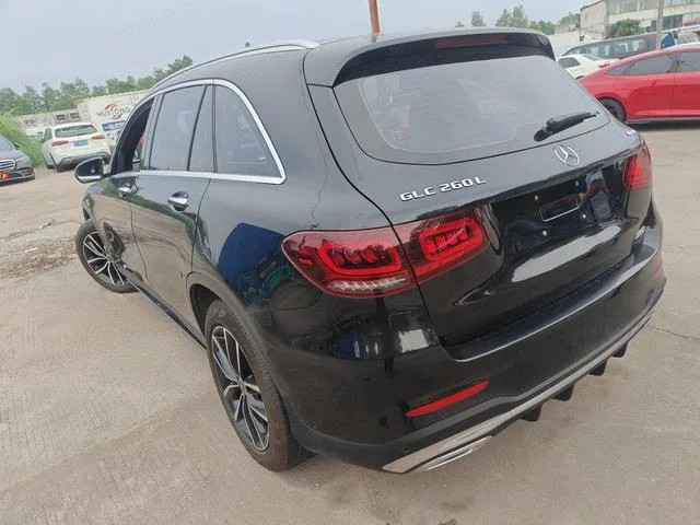 Mercedes-Benz GLC 2021 GLC 260 L 4MATIC De lujo interior foto 6