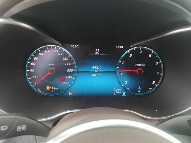 Mercedes-Benz GLC 2021 GLC 260 L 4MATIC De lujo interior foto 8