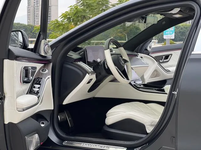 Mercedes-Benz Mercedes-Maybach S-Class 2022 S 680 4MATIC Originality Gao Ding First Edition exterior photo 4 Mercedes-Benz Mercedes-Maybach S-Class 2022 S 680 4MATIC Originality Gao Ding First Edition exterior photo 4