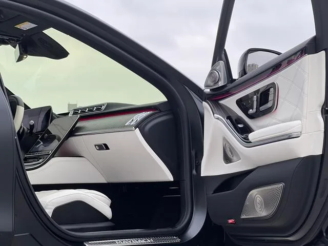 Mercedes-Benz Mercedes-Maybach S-Class 2022 S 680 4MATIC Originality Gao Ding First Edition exterior photo 6 Mercedes-Benz Mercedes-Maybach S-Class 2022 S 680 4MATIC Originality Gao Ding First Edition exterior photo 6