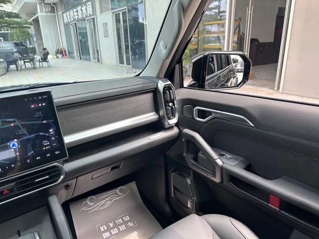 Jetour T2 2023 1.5TD Two-wheel drive Discover PRO interior photo 12 Jetour T2 2023 1.5TD Two-wheel drive Discover PRO interior photo 12
