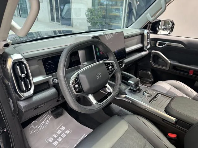 Jetour T2 2023 1.5TD Two-wheel drive Discover PRO interior photo 14 Jetour T2 2023 1.5TD Two-wheel drive Discover PRO interior photo 14
