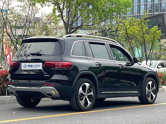 Mercedes-Benz GLB 2023 GLB 220 Fashionable exterior photo 4