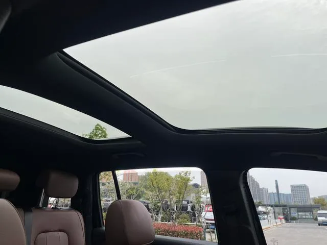 Mercedes-Benz GLB 2023 GLB 220 Fashionable interior photo 19