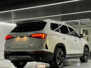 Jetour X90 2019 1.6T DCT Zun Travel Edition 6 seat Country VI interior photo 19 Jetour X90 2019 1.6T DCT Zun Travel Edition 6 seat Country VI interior photo 19