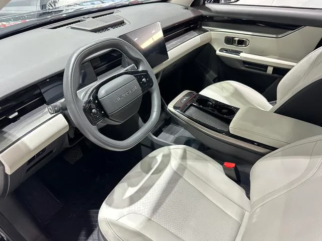 Jetour Dasheng 2022 1.6T DCT King PRO interior photo 8