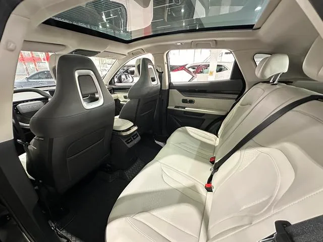 Jetour Dasheng 2022 1.6T DCT King PRO interior photo 9