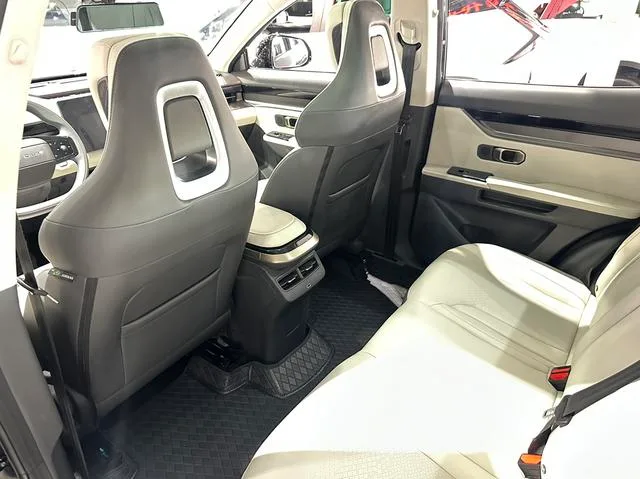 Jetour Dasheng 2022 1.6T DCT King PRO interior photo 10