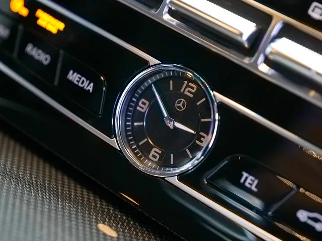 Mercedes-Benz G-Class 2022 G 500 interior photo 14