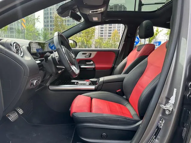 Mercedes-Benz GLA AMG 2022 AMG GLA 35 4MATIC extérieur photo 6 Mercedes-Benz GLA AMG 2022 AMG GLA 35 4MATIC extérieur photo 6