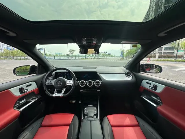 Mercedes-Benz GLA AMG 2022 AMG GLA 35 4MATIC extérieur photo 7 Mercedes-Benz GLA AMG 2022 AMG GLA 35 4MATIC extérieur photo 7