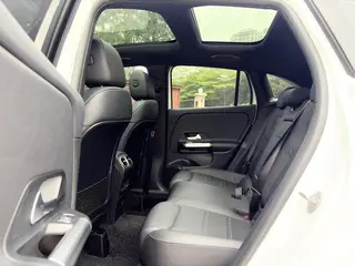 Mercedes-Benz GLA 2020 GLA 200 interior photo 8