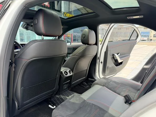 Mercedes-Benz A-Class 2025 A 200 L Edición de moda interior foto 13 Mercedes-Benz A-Class 2025 A 200 L Edición de moda interior foto 13