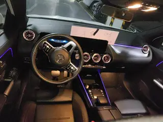 Mercedes-Benz GLA 2023 GLA 220 extérieur photo 3