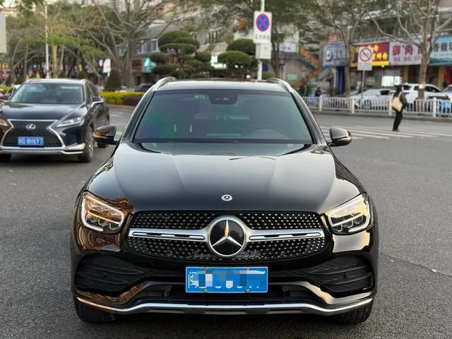 Mercedes-Benz GLC 2022 Restyling GLC 300 L 4MATIC Dynamic exterior photo 2 Mercedes-Benz GLC 2022 Restyling GLC 300 L 4MATIC Dynamic exterior photo 2