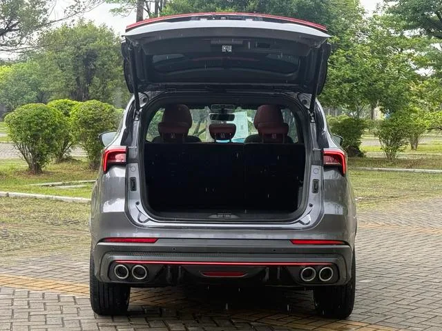 Jetour X70 PRO 2024 1.5T DCT Peanut Edition 5 seat interior photo 13