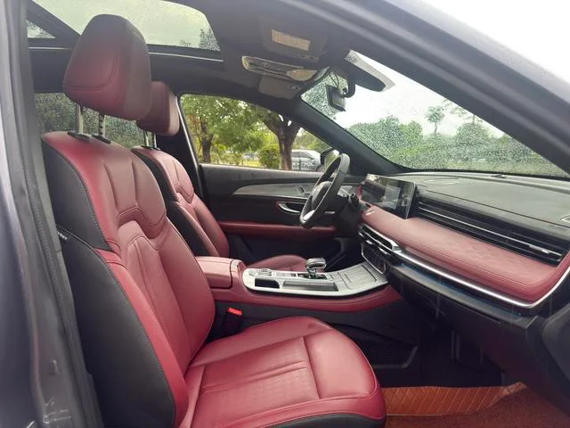 Jetour X70 PRO 2024 1.5T DCT Peanut Edition 5 seat interior photo 14
