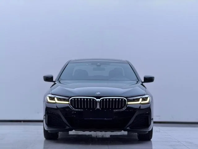 BMW 5 Series 2021 Restyling 530Li Leading Type M Sports suit exterior photo 2 BMW 5 Series 2021 Restyling 530Li Leading Type M Sports suit exterior photo 2