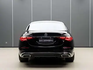 Mercedes-Benz Mercedes-Maybach S-Class 2022 S 680 4MATIC exterior foto 7 Mercedes-Benz Mercedes-Maybach S-Class 2022 S 680 4MATIC exterior foto 7