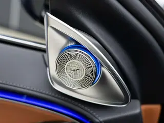 Mercedes-Benz Mercedes-Maybach S-Class 2022 S 680 4MATIC exterior foto 9 Mercedes-Benz Mercedes-Maybach S-Class 2022 S 680 4MATIC exterior foto 9
