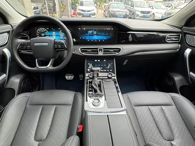 Jetour X90 2020 1.6T DCT Shadow Edition 5 seat interior photo 16 Jetour X90 2020 1.6T DCT Shadow Edition 5 seat interior photo 16
