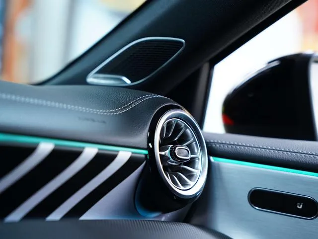 Mercedes-Benz A-Class AMG 2022 AMG A 35 L 4MATIC interior foto 16 Mercedes-Benz A-Class AMG 2022 AMG A 35 L 4MATIC interior foto 16