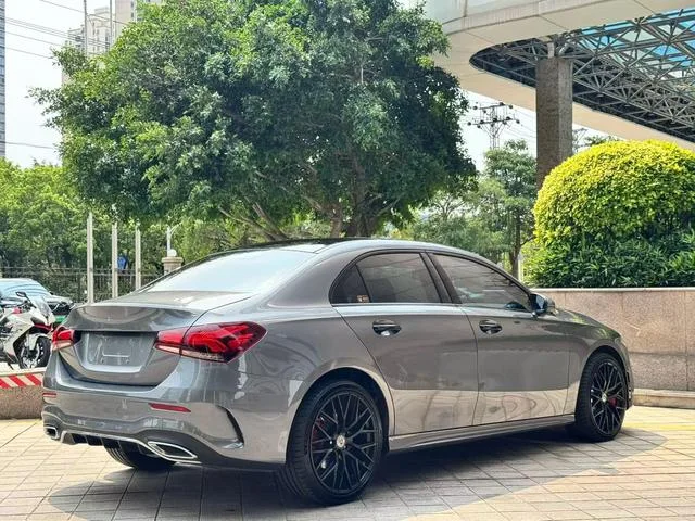 Mercedes-Benz A-Class 2022 Модификация A 200 L Спортивный седан Модная версия интерьер фото 7