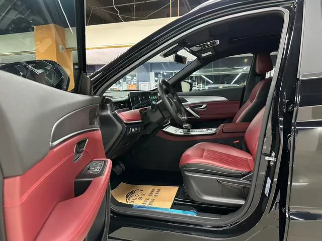 Jetour X70 PLUS 2024 Champion Edition 1.5T DCT Champion PRO 5 seat exterior photo 5 Jetour X70 PLUS 2024 Champion Edition 1.5T DCT Champion PRO 5 seat exterior photo 5