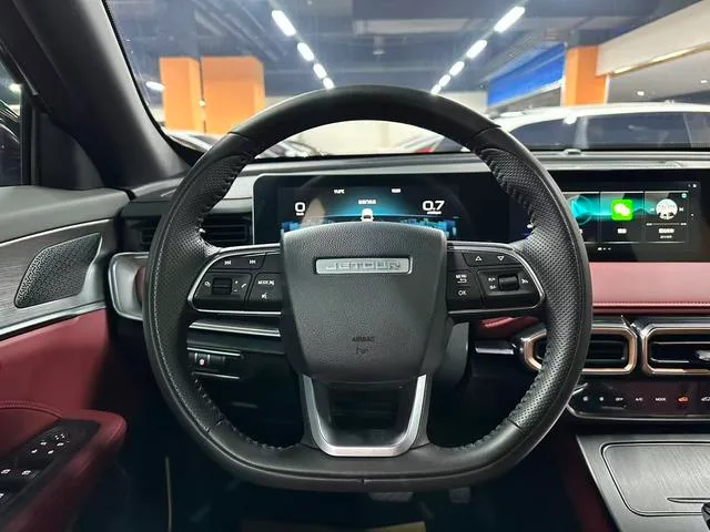 Jetour X70 PLUS 2024 Champion Edition 1.5T DCT Champion PRO 5 seat interior photo 10 Jetour X70 PLUS 2024 Champion Edition 1.5T DCT Champion PRO 5 seat interior photo 10