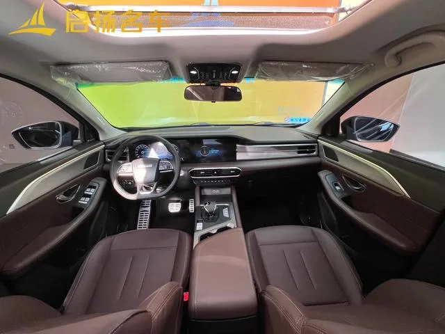 Jetour X90 PLUS 2023 Restyling 1.6TD DCT Villa interior photo 7