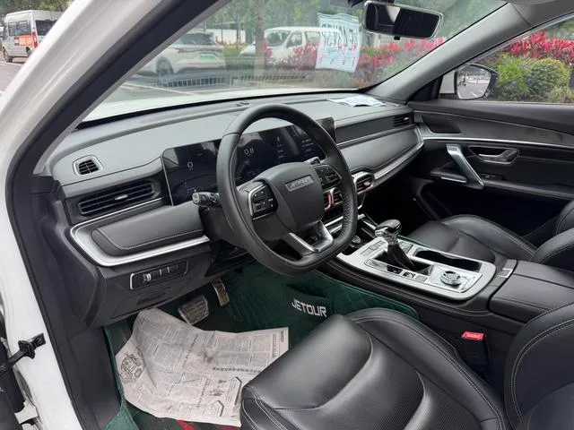 Jetour X70 PLUS 2021 1.5T DCT mountain 7 seat interior photo 16 Jetour X70 PLUS 2021 1.5T DCT mountain 7 seat interior photo 16