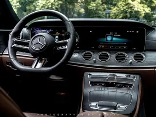 Mercedes-Benz E-Class 2022 Reforma E 300 L Estilo de moda Coche deportivo exterior foto 5 Mercedes-Benz E-Class 2022 Reforma E 300 L Estilo de moda Coche deportivo exterior foto 5