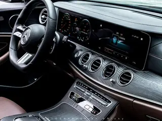 Mercedes-Benz E-Class 2022 Reforma E 300 L Estilo de moda Coche deportivo exterior foto 6 Mercedes-Benz E-Class 2022 Reforma E 300 L Estilo de moda Coche deportivo exterior foto 6
