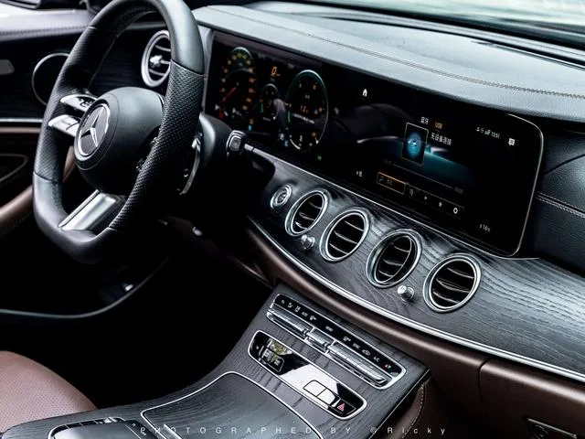 Mercedes-Benz E-Class 2022 Reforma E 300 L Estilo de moda Coche deportivo exterior foto 6 Mercedes-Benz E-Class 2022 Reforma E 300 L Estilo de moda Coche deportivo exterior foto 6