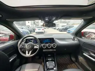 Mercedes-Benz GLA 2022 GLA 200 interior photo 8 Mercedes-Benz GLA 2022 GLA 200 interior photo 8